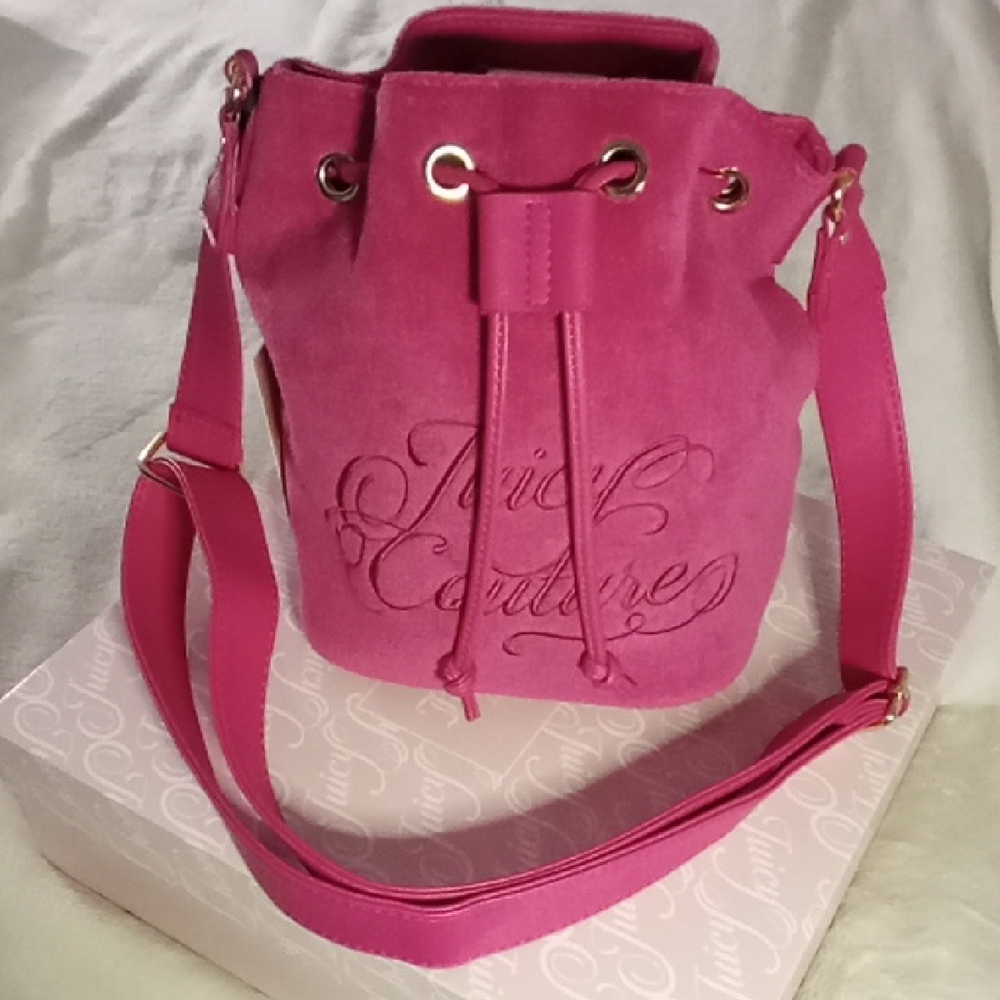 JUICY BEACH COUTURE PINK CROSSBODY BUCKET PURSE! BRAND NEW W/ TAGS!